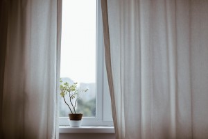 curtains-1854110_960_720
